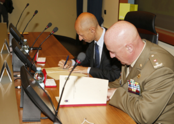 Unitus consegna tablet agli allievi del corso Saldezza presso la scuola Sottufficiali dell’esercito