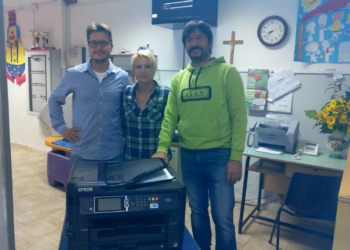 I Giovani di Allerona scalo donano fotocopiatrice alla scuola materna
