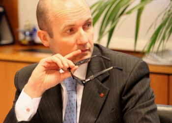 Bcc, Luca Barni: “Su le spese, giù la maschera: banche grandi beccate ad aumentare i costi dei cc”