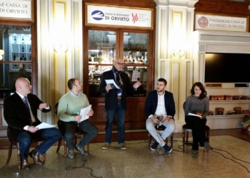 Referendum per la riforma della Costituzione:se ne parla a ItaliaSi e ItaliaNO con Cortoni (PD),Fiorini (Lega Nord) Mescolini (PD),Sacripanti (Az.Naz.)