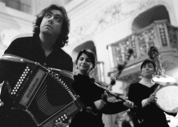 Festival Arte e Fede: l’8 dicembre alle 18.30 concerto di Ambrogio Sparagna nella chiesa di S.Andrea