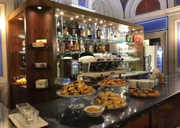 Riapre il Caffè del Teatro Mancinelli, a gestione diretta TeMa. Riprende anche l’iniziativa Visita a Teatro