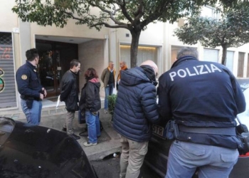 Il giallo del suicidio di Laura. La lite e il palazzo che conosceva