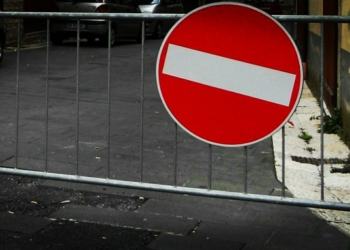 Via San Francesco e Sant’Anna allo Scalo, divieto di transito e sosta