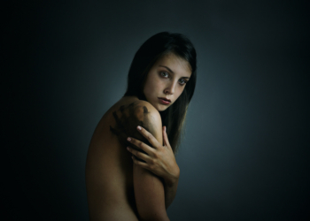 It’s Time, Fiof Orvieto Fotografia. Nude Look e perturbante con Bitesnich e la Jung