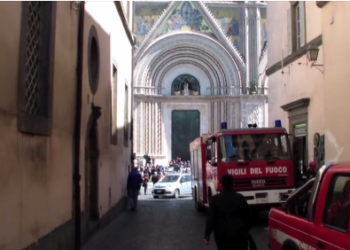 Cede cantina nel centro storico, iniziati i lavori di ripristino. Famiglie ancora evacuate