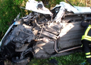 Incidente frontale tra due veicoli al km 48.900 della strada amerina:due giovani feriti gravemente