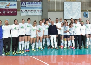 La Zambelli Orvieto chiude con una vittoria col Castelfranco e poi fa festa