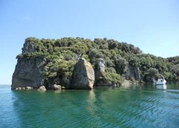 Club Unesco Tuscia, l’isola Bisentina è in vendita. Quale futuro l’aspetta?