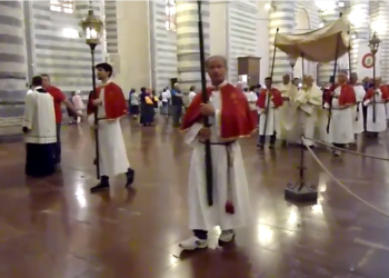 Orvieto Processione Eucaristica del Giovedì Santo 2017