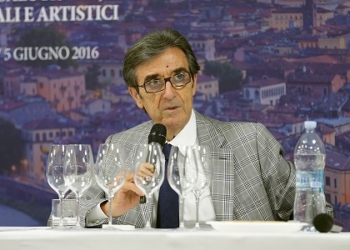 La Francia premia Riccardo Cotarella che diventa “Chevalier de l’Ordre di Mérite Agricole”