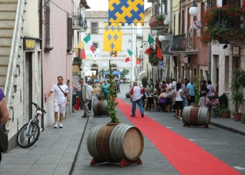 Si alza il sipario su la Festa del Vino dei Colli del Tevere, fino al 6 agosto si festeggia con Bacco