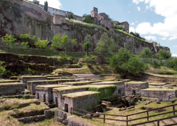 Al Museo archeologico nazionale conferenza sul crocifisso del tufo con Claudio Bizzarri e Paolo Binaco