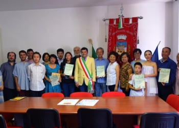 Il sindaco Longaroni riceve presso il palazzo comunale gli allievi dei corsi di perfezionamento