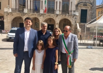 In visita a Norcia Laura, la bimba ligure che dopo il terremoto donò 5 euro