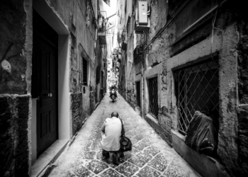 Uomini e donne della Polizia di Stato negli scatti del calendario di “Contrasto”