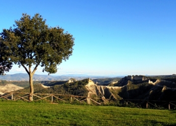 Passeggiata autunnale per i Calanchi di Lubriano. Destinazione, la Balza di Seppie
