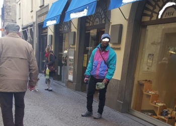 Accattonaggio molesto, la Lega Nord raccoglie le firme per convincere il sindaco a emanare ordinanza