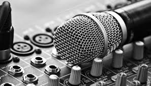 Deroga al regolamento per la disciplina attività di allietamento in occasione di Ujw