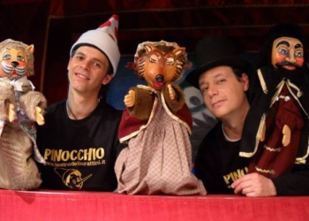 Gioca ai videogames e strizza l’occhio ai social: Ecco la storia del Pinoccio moderno che combatte il bullismo