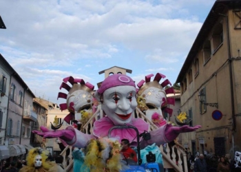 Ad Acquapendente arriva il Carnevale con carri allegorici e sagra della Fregnaccia