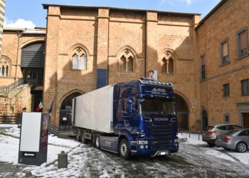 Imballati uno ad uno, riposti con cura in 27 casse: i reperti di Campo della Fiera arrivano in Lussemburgo