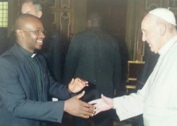 “Education is life”, mercatino del libro e del giocattolo con l’associazione Ikhiwa per lo Zimbawe