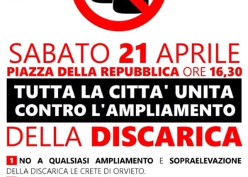 Discarica, sit-in di Amici della Terra e Osservatorio Le Crete contro il progetto di sopraelevazione