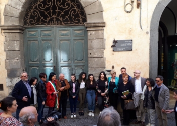 “Freud e Orvieto”: svelata la targa a Palazzo Bisenzi. Si gettano le basi per un percorso culturale