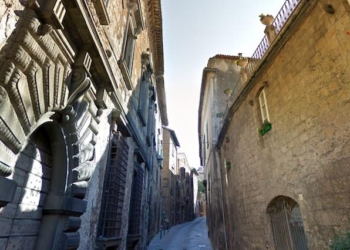 Manutenzione pavimentazione Vie Alberici e Ghibellina, circolazione interrotta