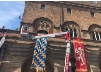 Palazzo del Popolo si veste per il Corpus Domini