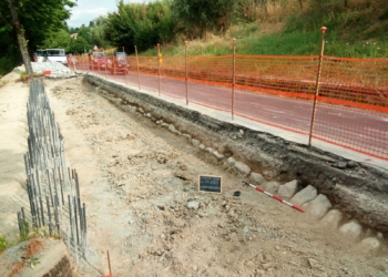 Scoperta antica strada medieval-rinascimentale ai piedi della Rupe, era finita sotto il manto d’asfalto