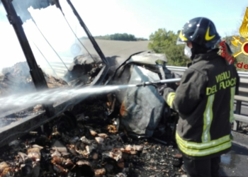 Incidente mortale in A1 tra Orvieto e Fabro. Morti padre e figlio del casertano. Arrestato conducente del Tir