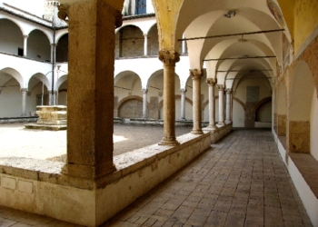 Alla Sala Boccarini di Amelia, il fascino delle Ferrari insieme ai prodotti tipici a chilometro zero