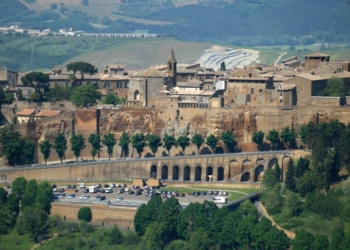 Parcheggi gratis agli amministratori, interrogazione in consiglio