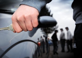 Gli riga l’auto per vendetta , le telecamere lo inchiodano. Denunciato 50enne orvietano