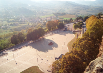 Natale sulla Rupe, sotto l’albero arrivano parcheggi gratis per i residenti fino a Santo Stefano