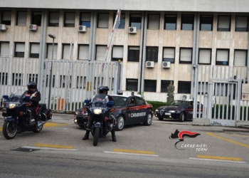 Simula rapina al distributore di benzina, scoperta e denunciata dai Carabinieri