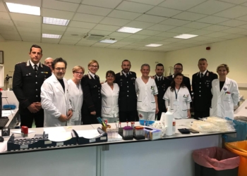 Epidemia influenzale, manca il sangue. Anche i Carabinieri scendono in campo per donare