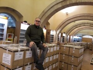 Palazzo dei Sette svuotato di 24mila libri, prossime settimane determinanti per futuro Libreria