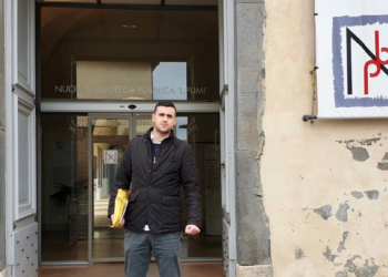 CasaPound, donate 10 copie del fumetto Foiba Rossa alla Biblioteca L. Fumi