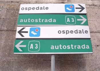 Incoerenza al potere. E noi dietro…