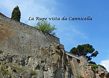 Passeggiata intorno alla Rupe