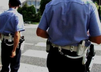 Vigili armati in giro per la città, approvato il Regolamento per la disciplina dell’armamento del Corpo di Polizia Locale
