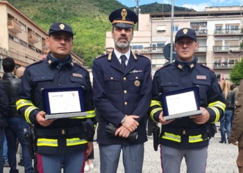 “Eroi della sicurezza”, al Giro d’Italia premiati due agenti della Polstrada di Orvieto