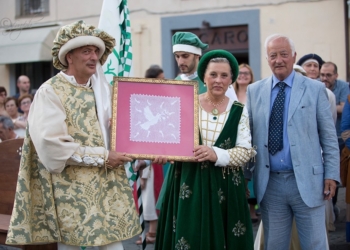 A Orvieto in Fiore 2019 vince una città unita, viva e ricca di colori