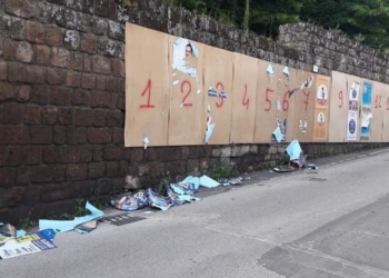 Strappati i manifesti elettorali in Via Postierla. Germani: “Se non fosse stata soltanto una bravata, chiediamoci a chi giova”