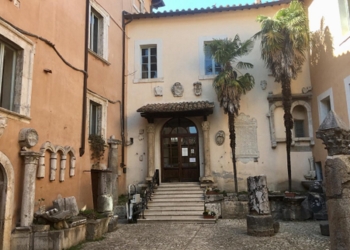 L’Università Viterbo restaura reperti conservati nel cortile del palazzo comunale di Amelia