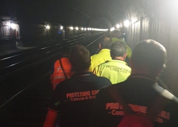 Terribile urto treno in galleria, il mezzo va a fuoco. Ma è un’esercitazione