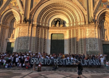 Il collettivo Restiamo Umani – Le Balconiadi di Orvieto sta con Carola Rackete